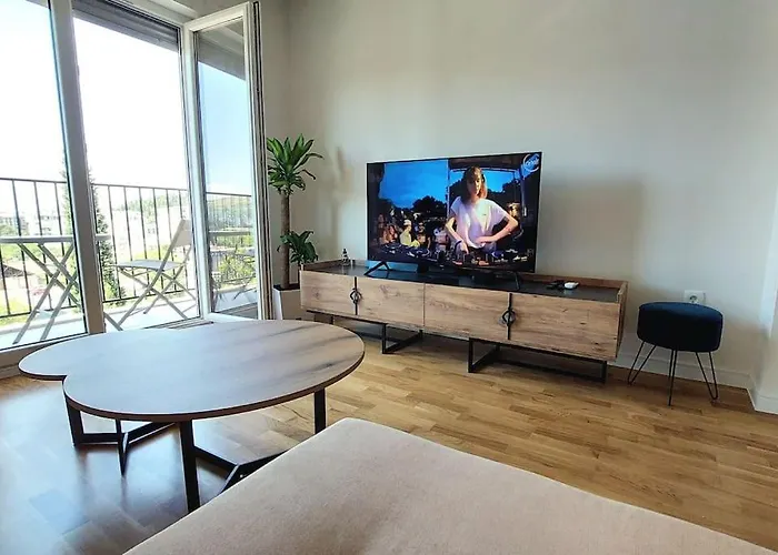 Urban Escape شقة بودغوريتْسا