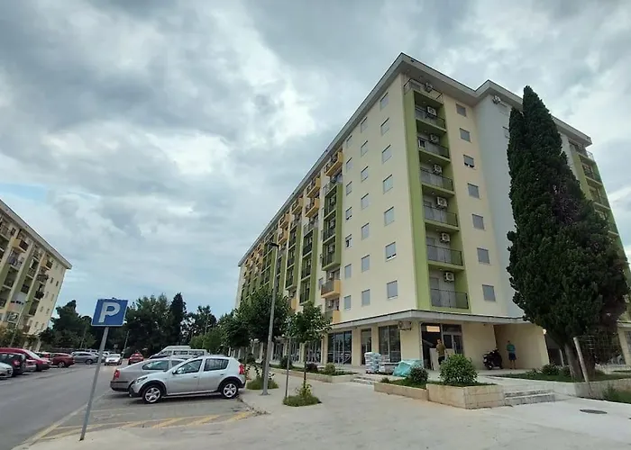 Urban Escape بودغوريتْسا